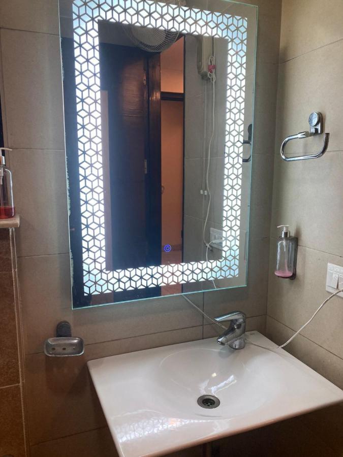 Hermitage By The Cosy Hotels Near Lotus Temple New Delhi Extérieur photo