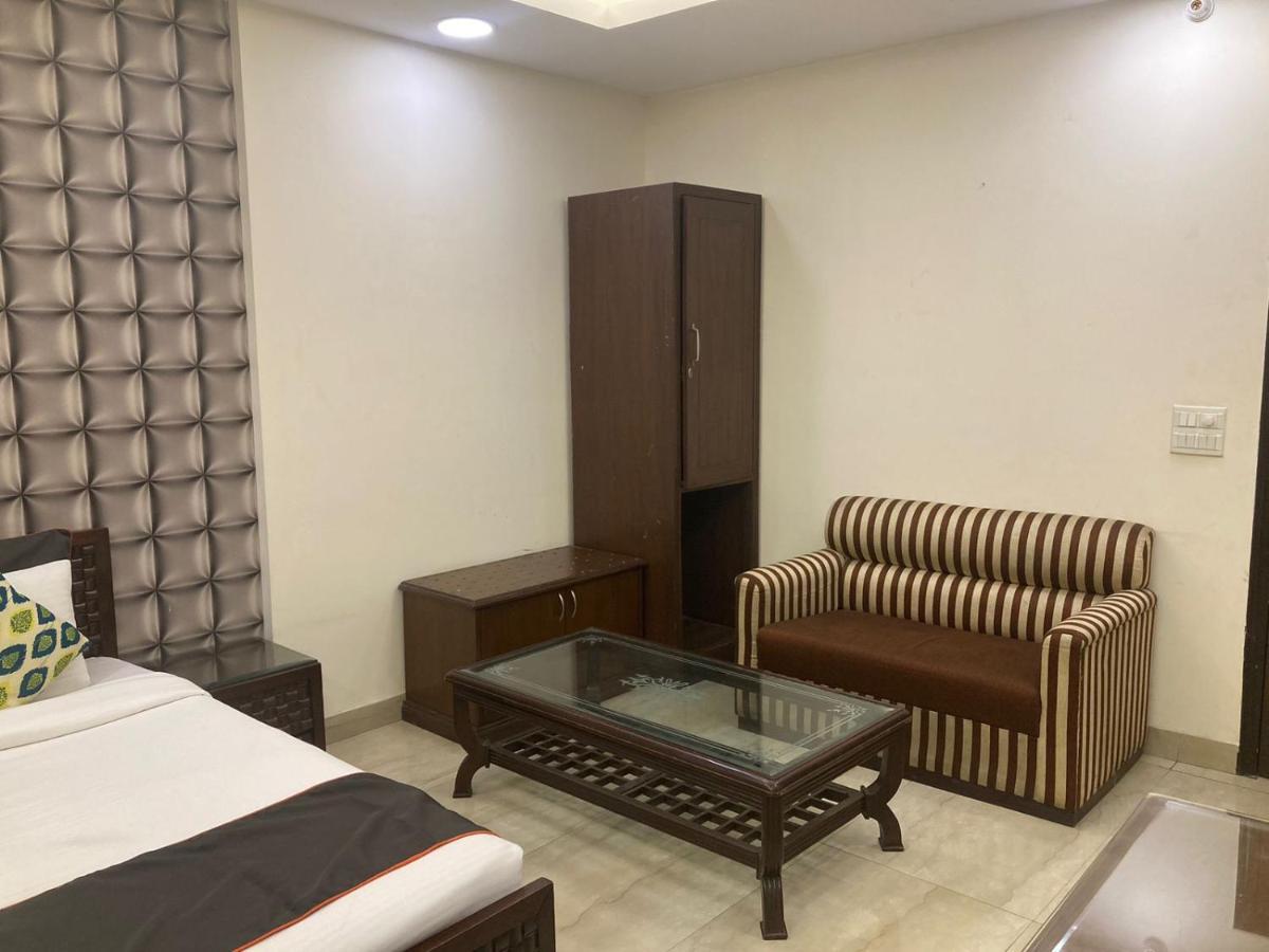 Hermitage By The Cosy Hotels Near Lotus Temple New Delhi Extérieur photo