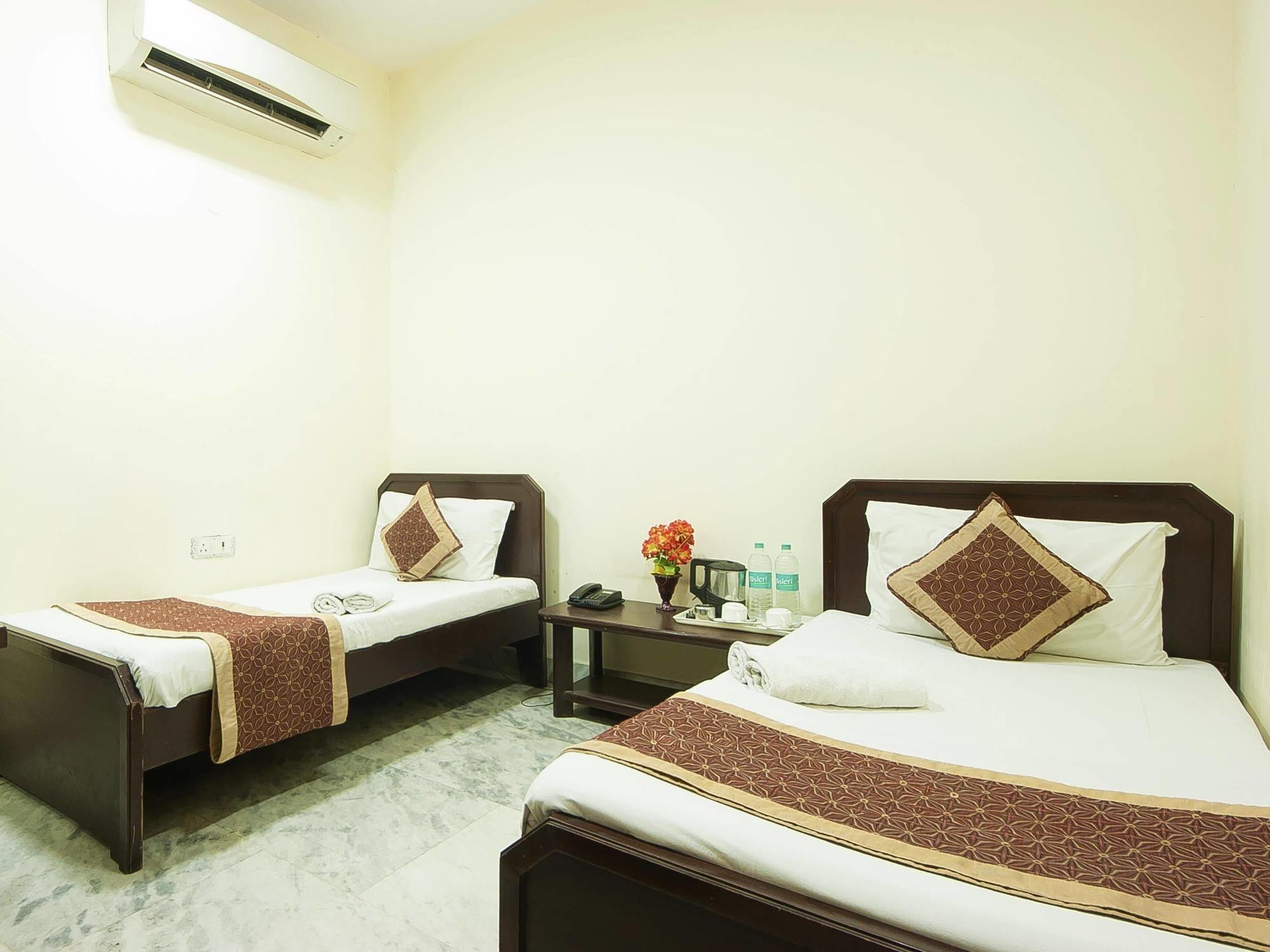 Hermitage By The Cosy Hotels Near Lotus Temple New Delhi Extérieur photo